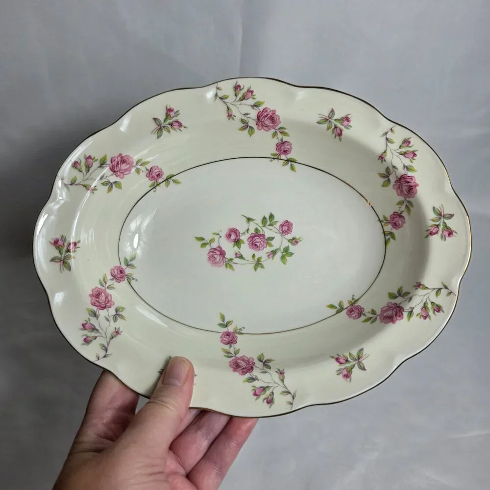 Theodore Haviland Delaware New York Oval Serving Bowl Ivory with Pink Roses